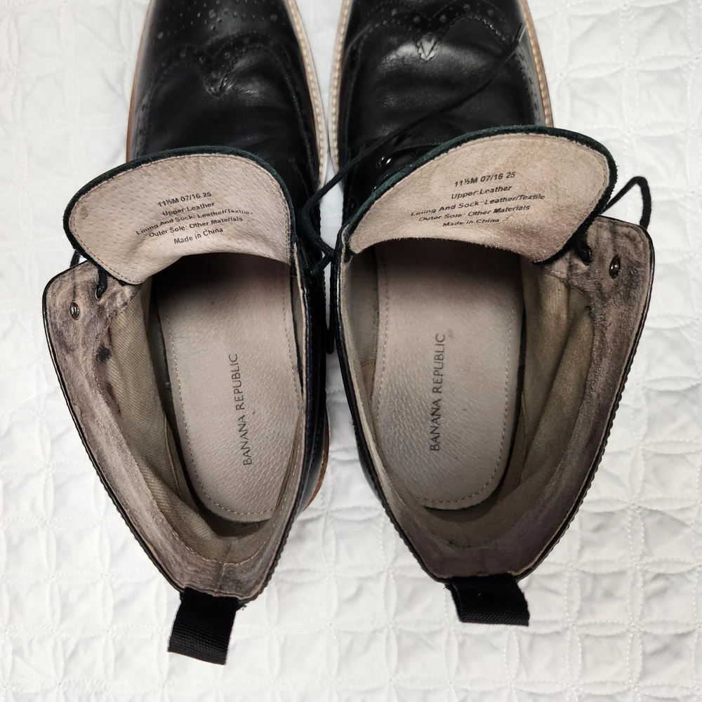 Banana Republic Genuine Italian Leather Black Brogue Wingtip Men's Boots 11.5 M - Picture 10 of 11